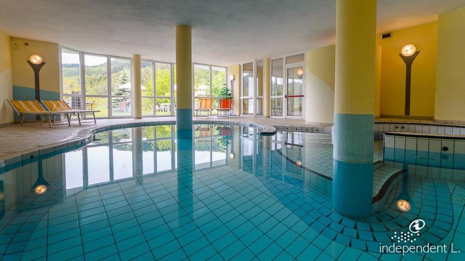 Hotel Zum Rossl Anterivo Exteriör bild